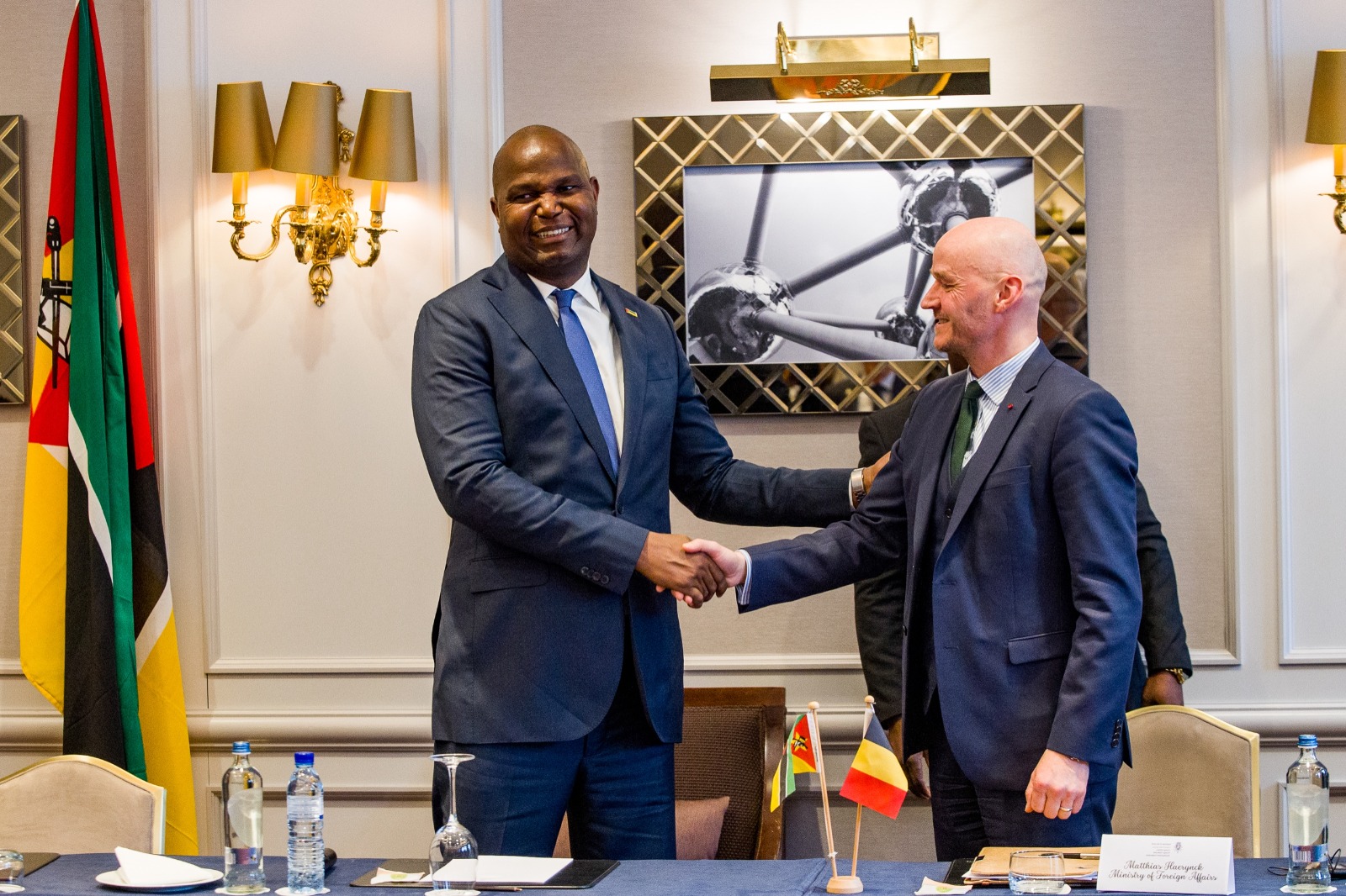DANIEL CHAPO PRESENTS IN BRUSSELS A VISION TO TRANSFORM
MOZAMBIQUE INTO AN ENERGY AND LOGISTICS HUB FOR THE SADC
