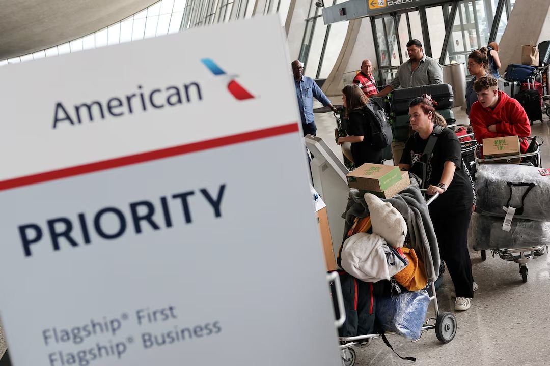 Trump poised to expand refugee program for white South Africans
