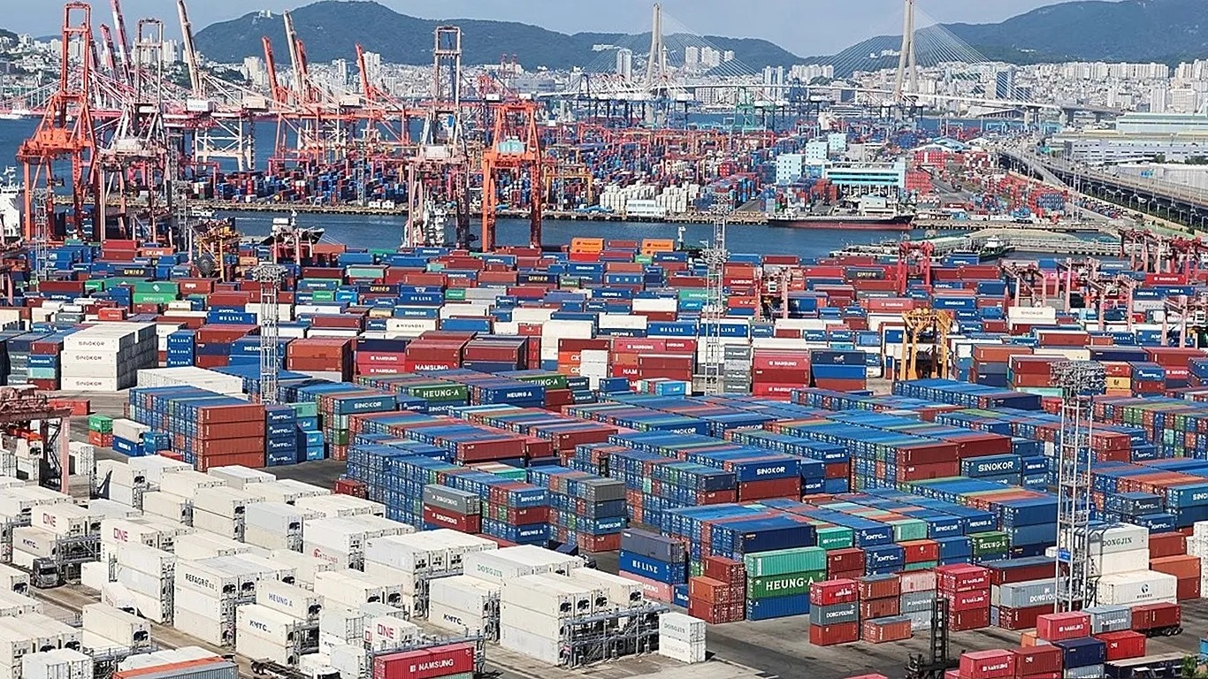 UAE, Qatar seek new Gulf-Asia trade corridor in landmark agreement with South Korea
